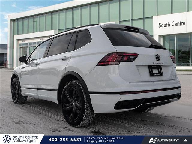 2024 Volkswagen Tiguan Comfortline R-Line Black Edition (Stk: SU7715) in Calgary - Image 4 of 24