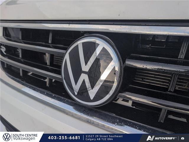 2024 Volkswagen Tiguan Comfortline R-Line Black Edition (Stk: SU7715) in Calgary - Image 9 of 24
