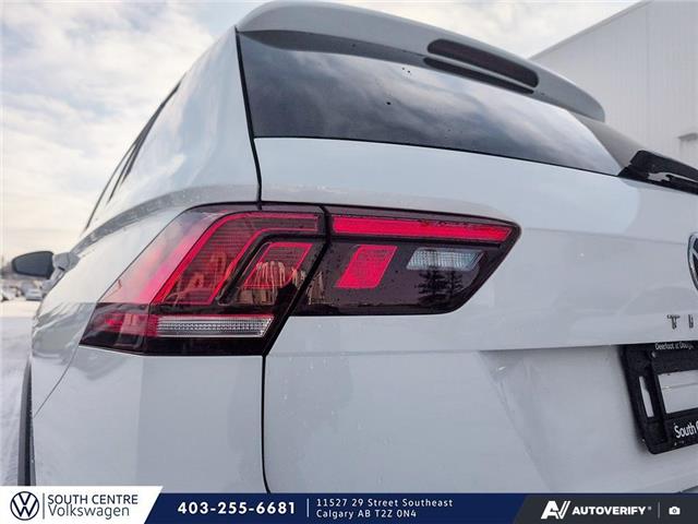 2024 Volkswagen Tiguan Comfortline R-Line Black Edition (Stk: SU7715) in Calgary - Image 10 of 24