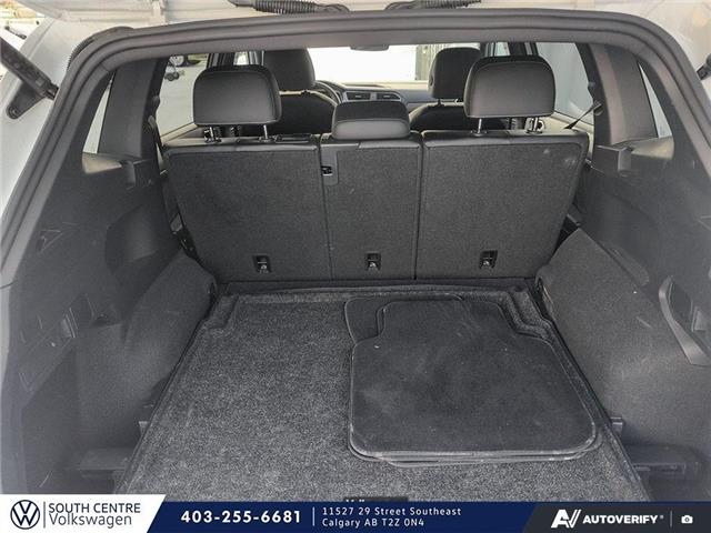 2024 Volkswagen Tiguan Comfortline R-Line Black Edition (Stk: SU7715) in Calgary - Image 11 of 24