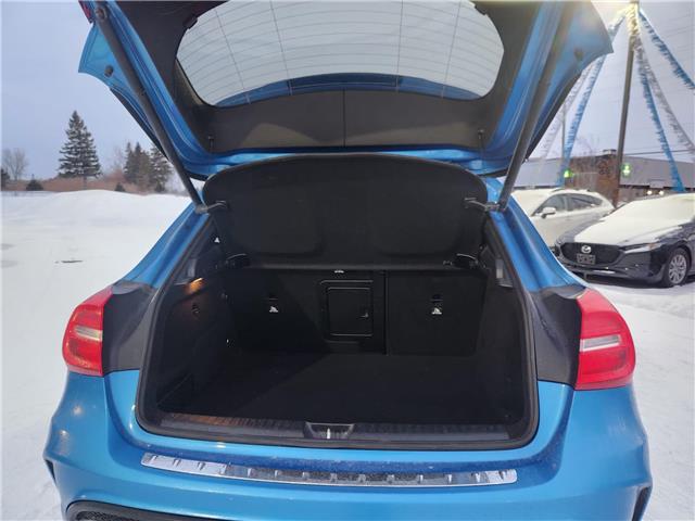 2017 Mercedes-Benz GLA 250 Base in Ottawa - Image 18 of 30