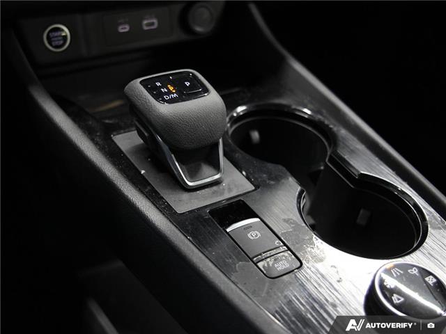 2023 Nissan Rogue SV Moonroof (Stk: 35560) in London - Image 19 of 27