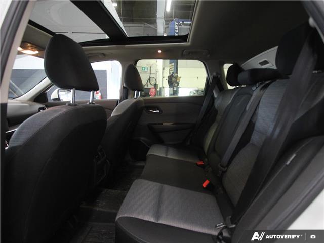 2023 Nissan Rogue SV Moonroof (Stk: 35560) in London - Image 24 of 27