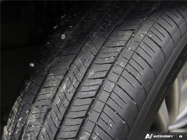 2023 Toyota Highlander Hybrid Limited (Stk: 35602) in London - Image 7 of 27