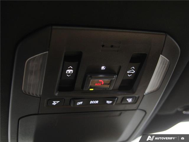 2023 Toyota Highlander Hybrid Limited (Stk: 35602) in London - Image 22 of 27