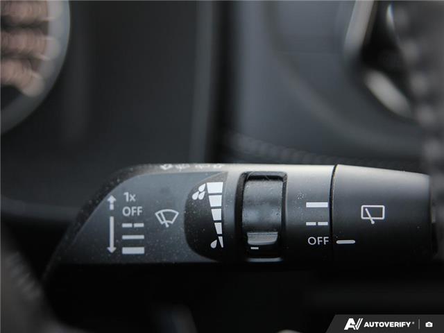 2023 Nissan Rogue SV Moonroof (Stk: 35563) in London - Image 16 of 27