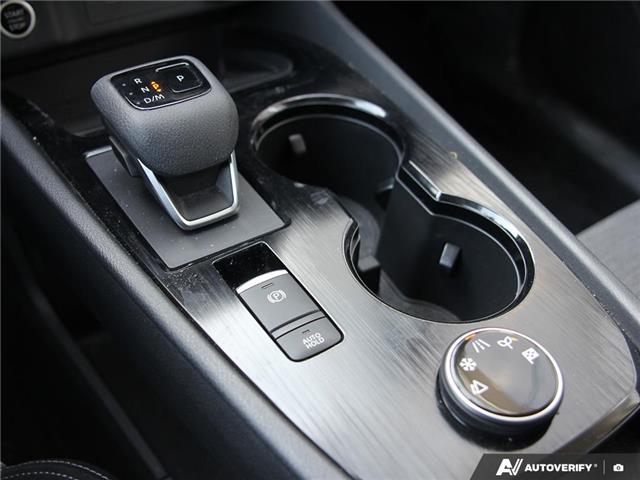 2023 Nissan Rogue SV Moonroof (Stk: 35563) in London - Image 19 of 27