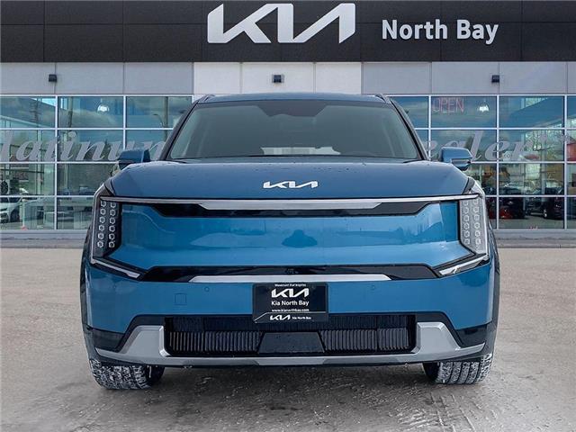 2026 Kia EV9 Land w/Premium Package (Stk: 26-060) in North Bay - Image 2 of 7