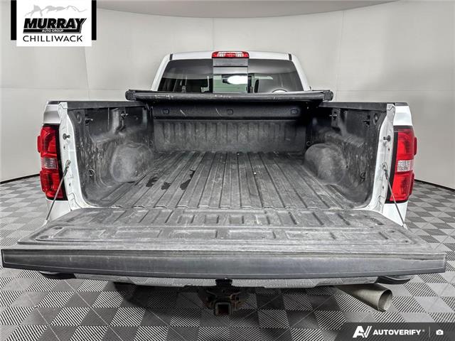 2015 GMC Sierra 3500HD SLT (Stk: 25H637A) in Chilliwack - Image 13 of 36 2015 GMC Sierra 3500HD SLT (Stk: 25H637A) in Chilliwack - Image 13 of 36