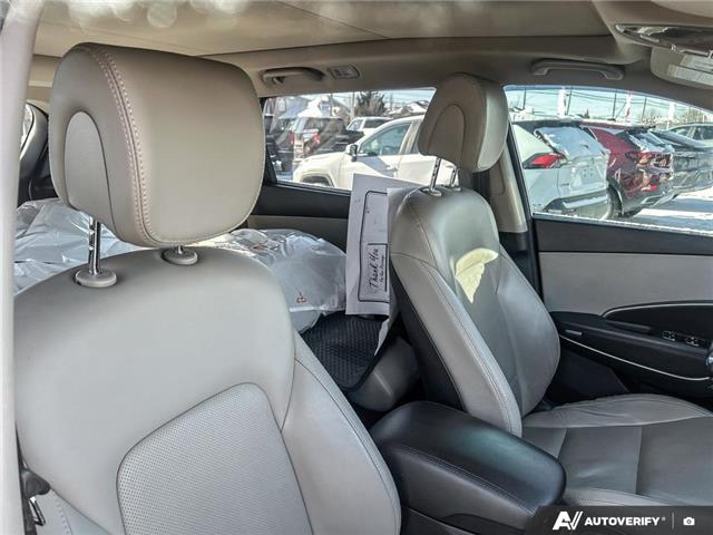 2016 Hyundai Santa Fe XL Limited Adventure Edition (Stk: T219AA) in Grimsby - Image 22 of 24