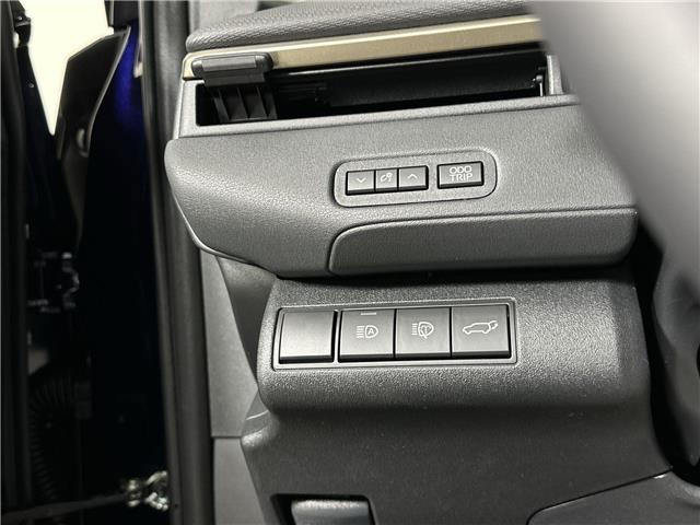 2026 Toyota bZ XLE (Stk: 11105646) in Markham - Image 15 of 23