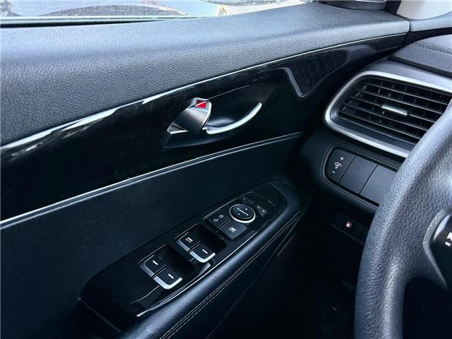 2016 Kia Sorento 2.4L LX (Stk: 4601C) in Calgary - Image 11 of 19