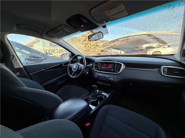 2016 Kia Sorento 2.4L LX (Stk: 4601C) in Calgary - Image 9 of 19