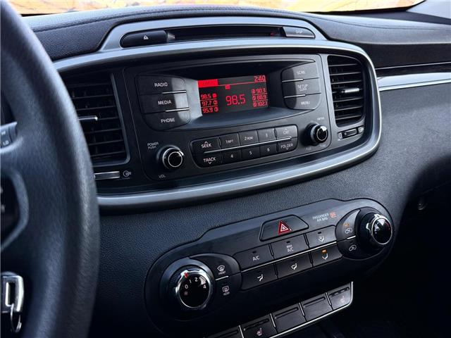 2016 Kia Sorento 2.4L LX (Stk: 4601C) in Calgary - Image 14 of 19