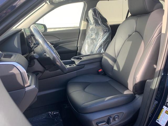 2026 Toyota Grand Highlander XLE (Stk: TC047) in Cobourg - Image 3 of 7