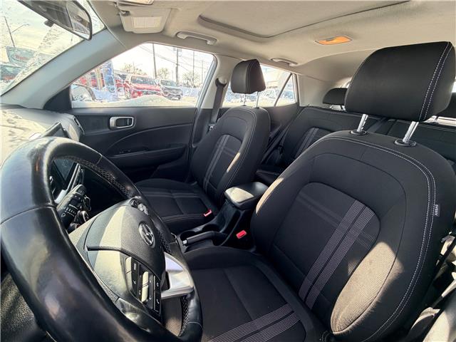 2021 Hyundai Venue Trend (Stk: S205B) in Chatham - Image 9 of 23 2021 Hyundai Venue Trend (Stk: S205B) in Chatham - Image 9 of 23