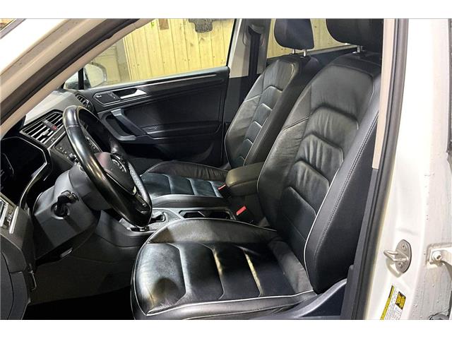 2019 Volkswagen Tiguan Highline (Stk: 25AT2423A) in Cranbrook - Image 17 of 20