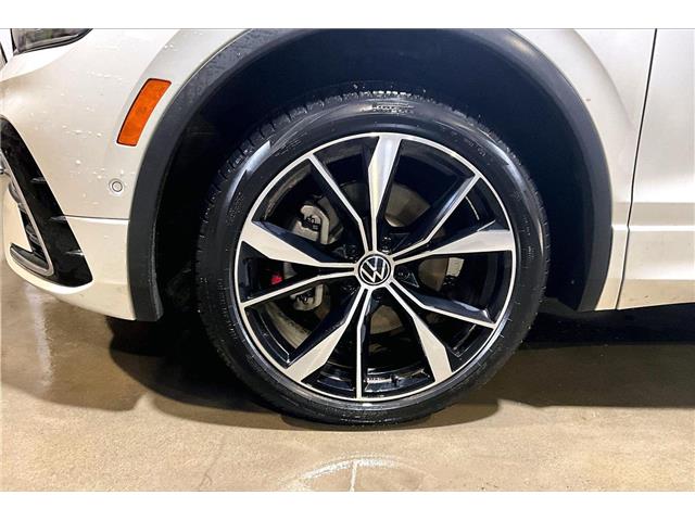 2024 Volkswagen Tiguan Highline R-Line (Stk: 25TI7359A) in Cranbrook - Image 8 of 26
