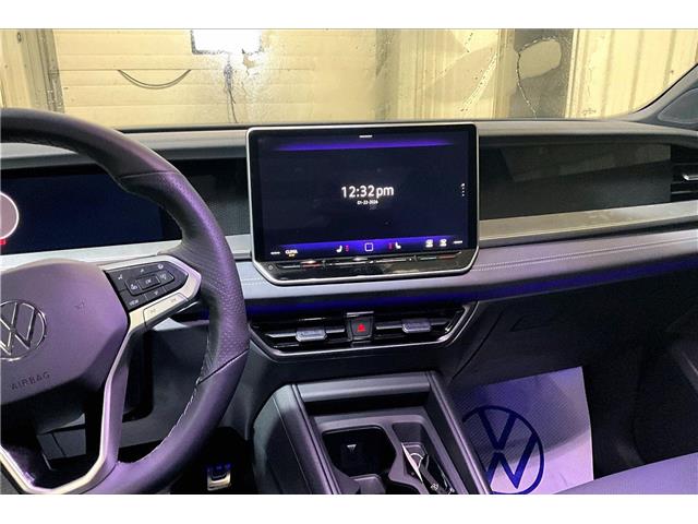 2026 Volkswagen Tiguan Comfortline R-Line Black Edition (Stk: 26TI2555) in Cranbrook - Image 7 of 11