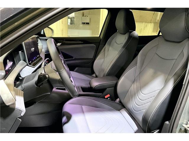 2026 Volkswagen Tiguan Comfortline R-Line Black Edition (Stk: 26TI2555) in Cranbrook - Image 9 of 11