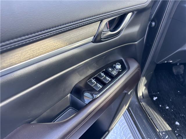 2021 Mazda CX-5 Signature (Stk: M6041) in Sarnia - Image 18 of 31