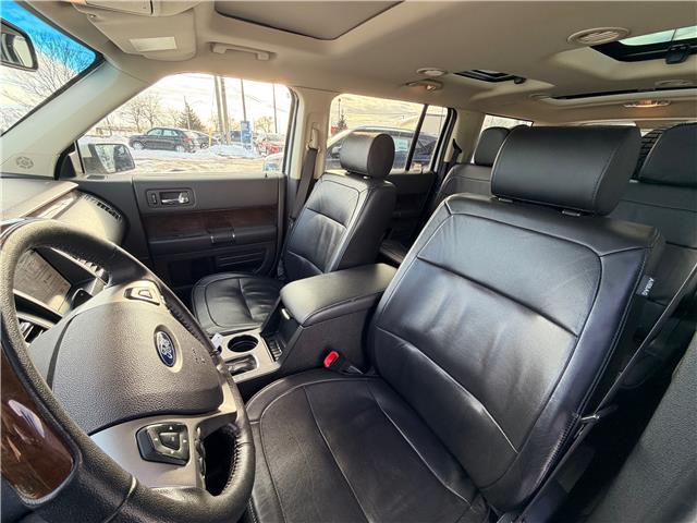 2019 Ford Flex Limited (Stk: T115A) in Chatham - Image 8 of 23 2019 Ford Flex Limited (Stk: T115A) in Chatham - Image 8 of 23