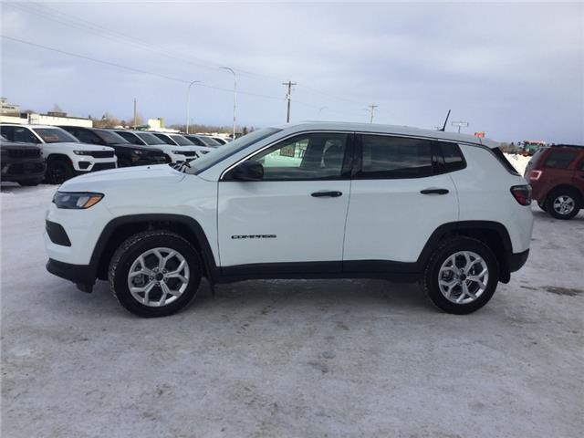 2026 Jeep Compass Sport (Stk: GG008) in Swan River - Image 2 of 19