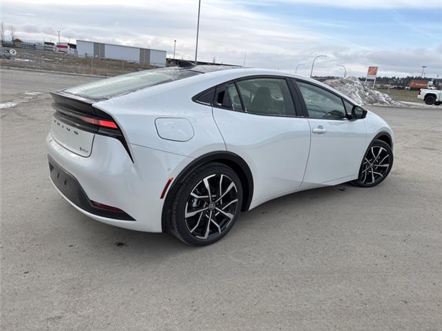 2026 Toyota Prius Plug-In Hybrid XSE Premium (Stk: 3069393) in Cranbrook - Image 5 of 21