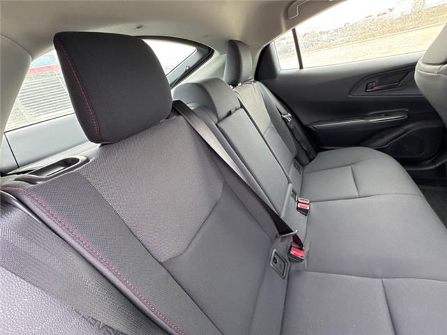 2026 Toyota Prius Plug-In Hybrid SE (Stk: 3069861) in Cranbrook - Image 12 of 19