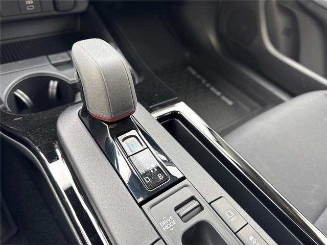 2026 Toyota Prius Plug-In Hybrid SE (Stk: 3069861) in Cranbrook - Image 15 of 19