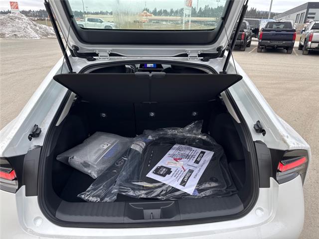 2026 Toyota Prius Plug-In Hybrid SE (Stk: 3069861) in Cranbrook - Image 17 of 19