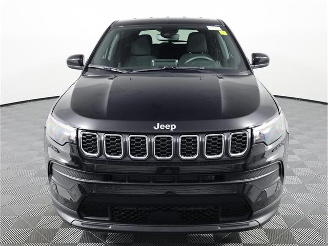 2026 Jeep Compass Sport (Stk: 26J004) in Calgary - Image 2 of 17