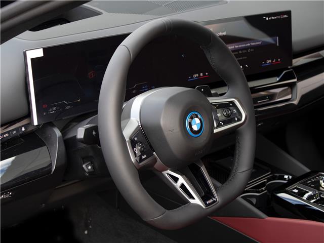 2026 BMW 550e xDrive (Stk: B10308) in Windsor - Image 8 of 21