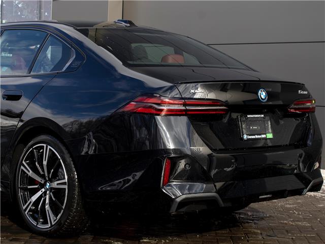 2026 BMW 550e xDrive (Stk: B10308) in Windsor - Image 5 of 21