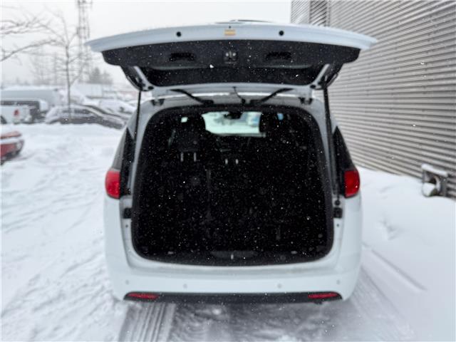 2025 Chrysler Grand Caravan SXT (Stk: 25594) in London - Image 6 of 26