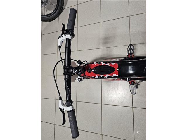 2023 Toyota 12 EDRIVE KIDS E-BIKE (Stk: 25ST-002) in Grande Prairie - Image 7 of 8