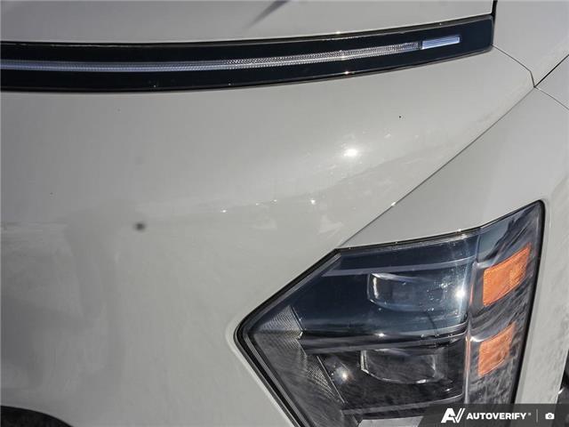 2025 Hyundai Kona Electric Ultimate w/Two-Tone Exterior (Stk: 121493) in London - Image 10 of 26
