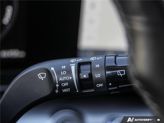 2025 Hyundai Kona Electric Ultimate w/Two-Tone Exterior (Stk: 121493) in London - Image 16 of 26