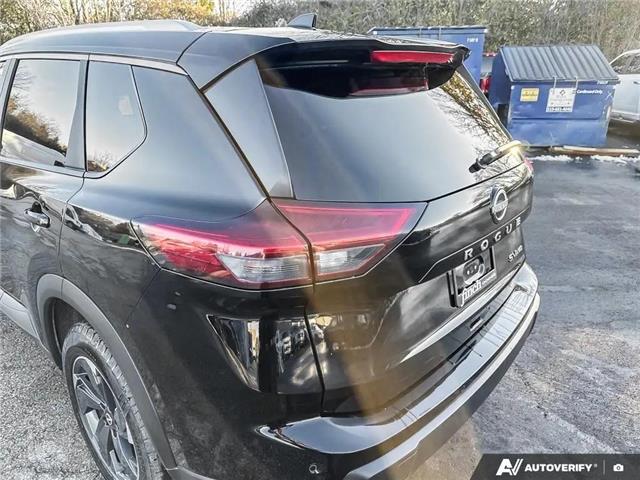 2024 Nissan Rogue SV Moonroof (Stk: 165149) in London - Image 9 of 20