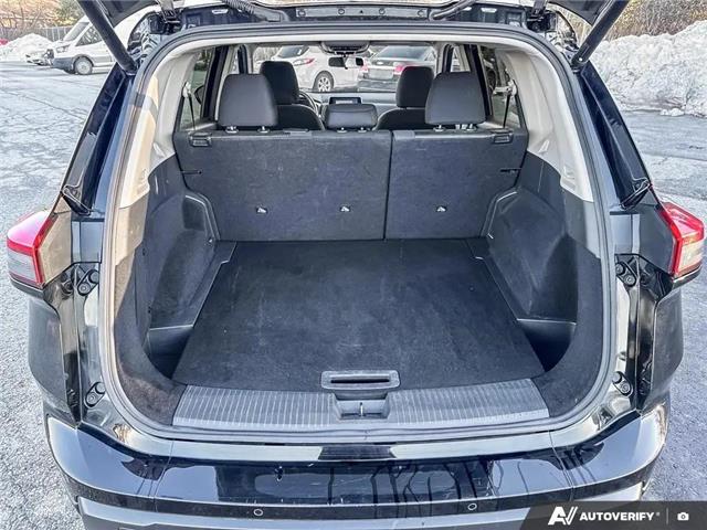 2024 Nissan Rogue SV Moonroof (Stk: 165149) in London - Image 10 of 20