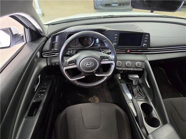 2022 Hyundai Elantra Preferred (Stk: 22HE22913) in Winnipeg - Image 10 of 20