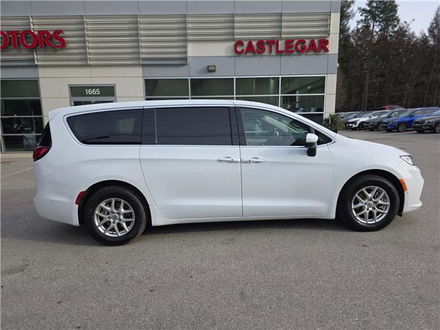 2023 Chrysler Pacifica Touring-L (Stk: 55786) in Castlegar - Image 7 of 24