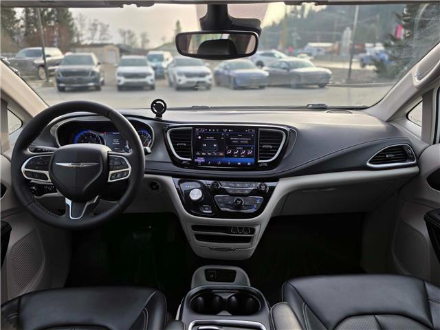 2023 Chrysler Pacifica Touring-L (Stk: 55786) in Castlegar - Image 19 of 24