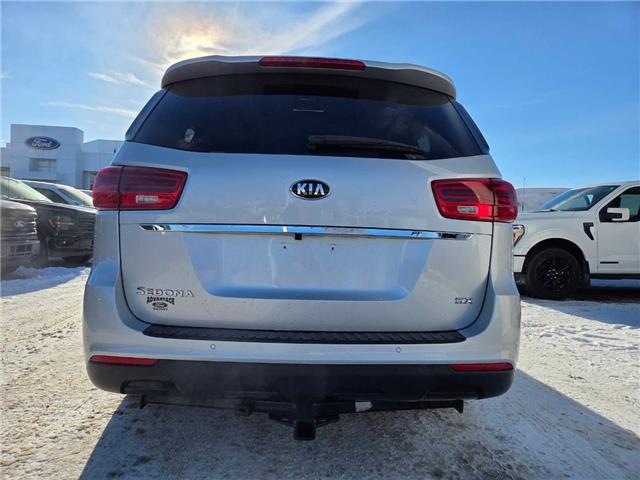 2020 Kia Sedona  (Stk: 7037A) in Calgary - Image 4 of 11