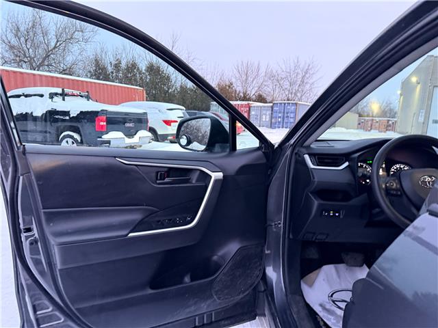 2022 Toyota RAV4 LE (Stk: 16104A) in Newmarket - Image 2 of 50