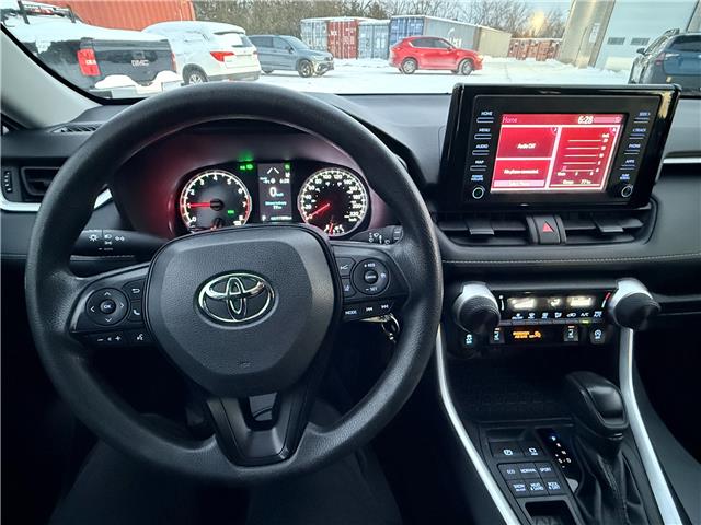 2022 Toyota RAV4 LE (Stk: 16104A) in Newmarket - Image 13 of 50