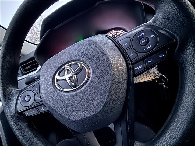 2022 Toyota RAV4 LE (Stk: 16104A) in Newmarket - Image 16 of 50