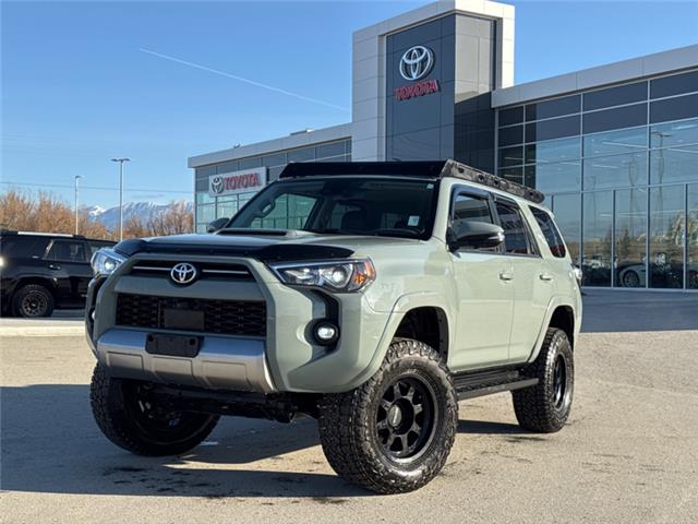 2022 Toyota 4Runner Base (Stk: X369732A) in Cranbrook - Image 1 of 21