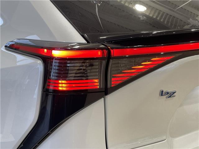 2026 Toyota bZ XLE (Stk: 12107844) in Concord - Image 15 of 45
