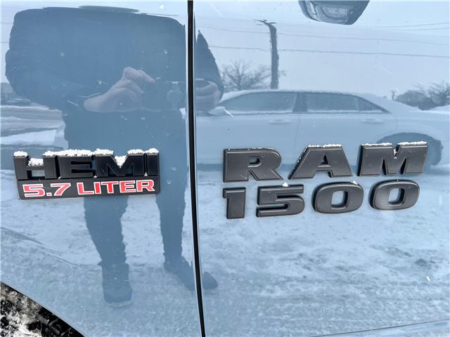 2015 RAM 1500 Sport (Stk: 26-207A) in Sarnia - Image 9 of 27